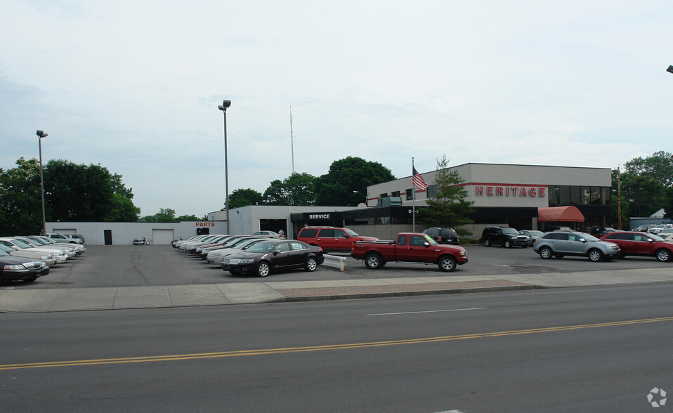 900 W Genesee St, Syracuse, NY for lease - Building Photo - Image 3 of 3