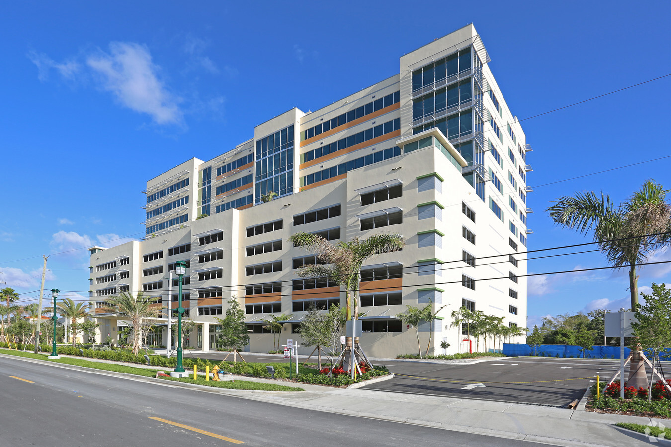 2801 NE 213th St, Aventura, FL 33180 - Aventura Medical Tower | LoopNet.com