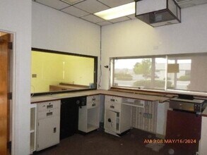 1810 S Main St, Roswell, NM for lease Interior Photo- Image 1 of 4