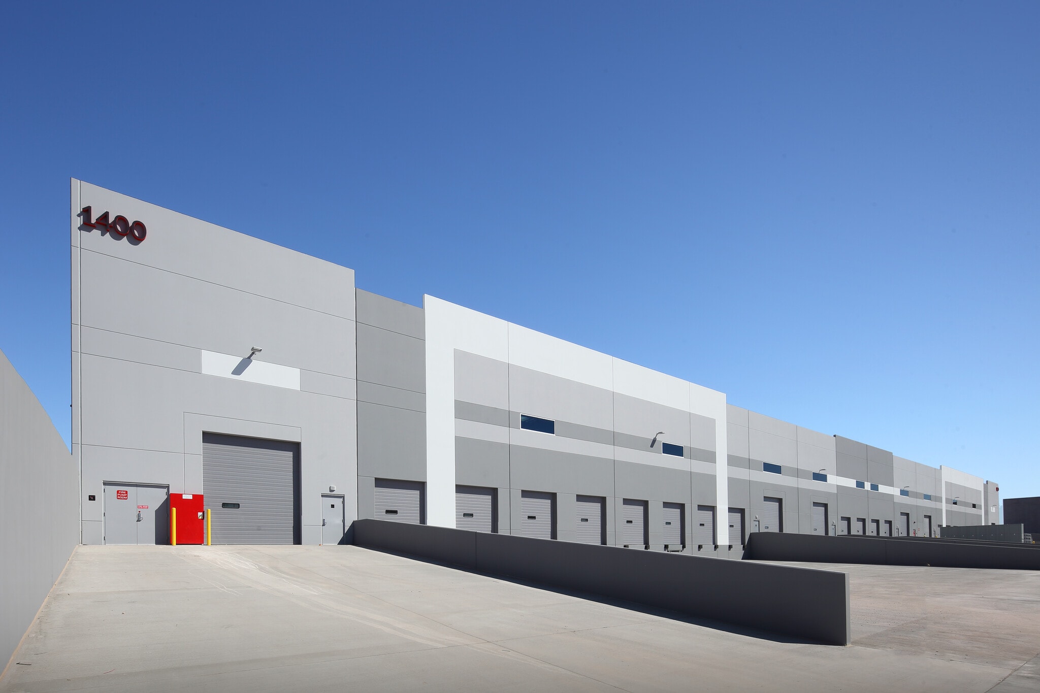 NWC N 7th Ave & W Rose Garden Ln, Phoenix, AZ for lease Building Photo- Image 1 of 1