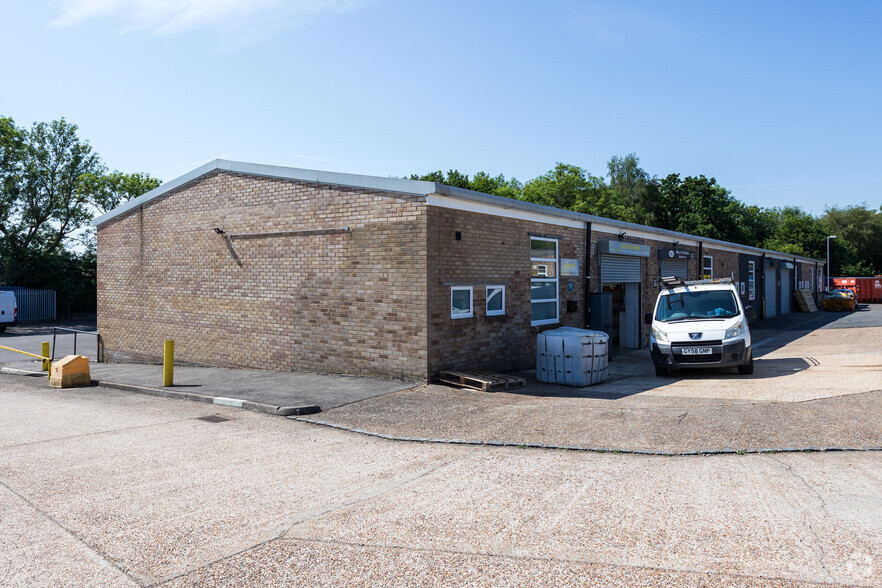 Station Road Industrial Estate, Hailsham for lease - Building Photo - Image 2 of 2