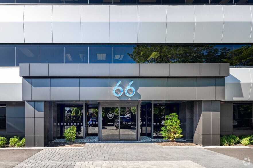 66 Commack Rd, Commack, NY for lease - Building Photo - Image 3 of 4