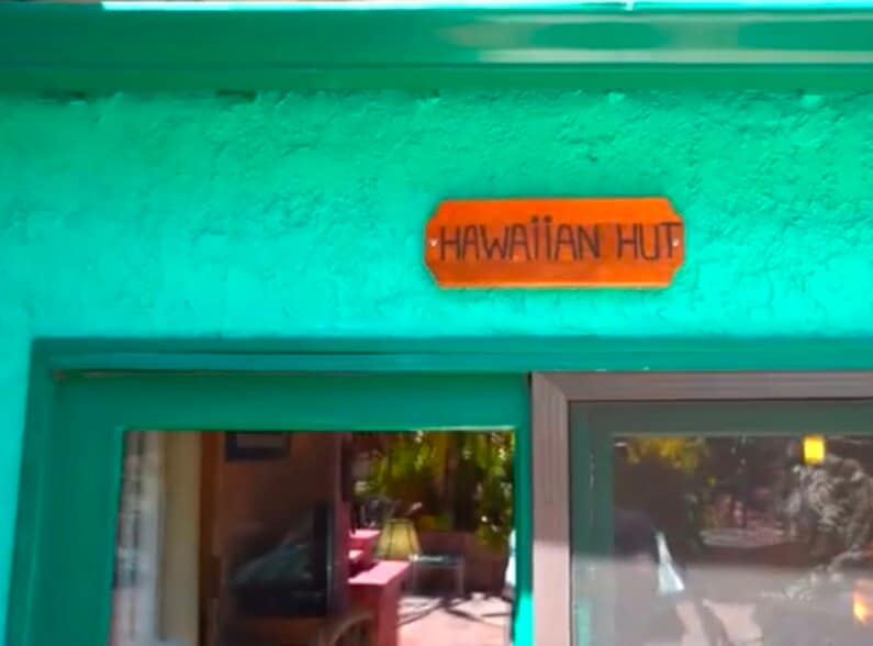 22942 Crespi St, Woodland Hills, CA for sale - Building Photo - Image 3 of 18