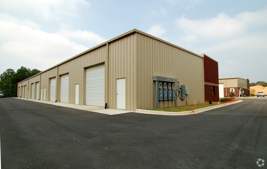 1070 Van Buren Ave, Indian Trail, NC for lease - Building Photo - Image 2 of 8