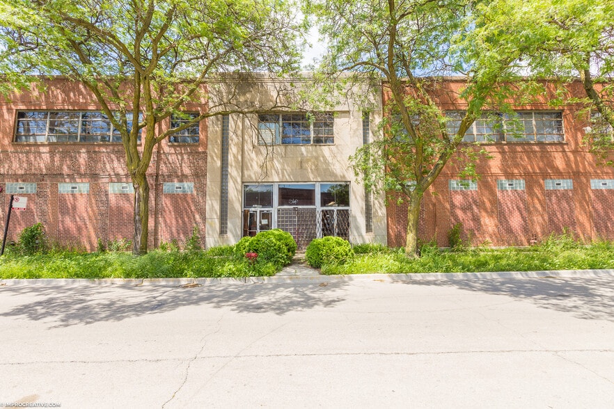 4230 W Drummond Pl, Chicago, IL for sale - Building Photo - Image 2 of 10