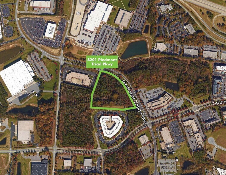 8201 Piedmont Triad Pky, Greensboro, NC for sale - Primary Photo - Image 1 of 1