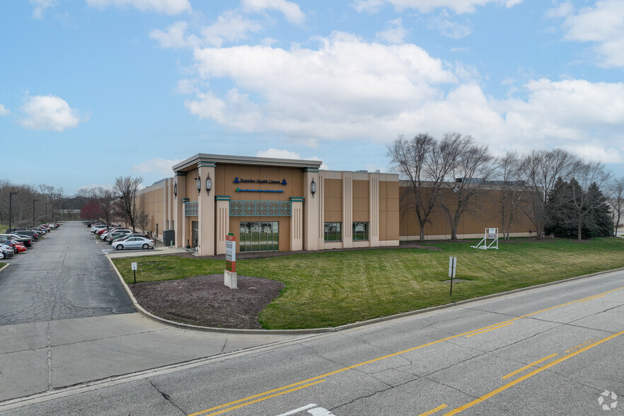 6575 Daniel Burnham Dr, Portage, IN for lease - Building Photo - Image 3 of 10