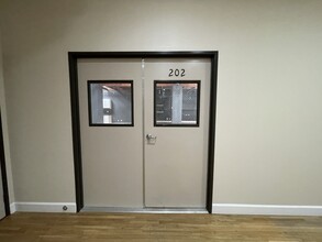 940 W Chapman Ave, Orange, CA for lease Interior Photo- Image 1 of 26