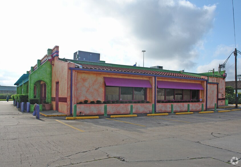 335 I-10, Beaumont, TX for sale - Building Photo - Image 2 of 3