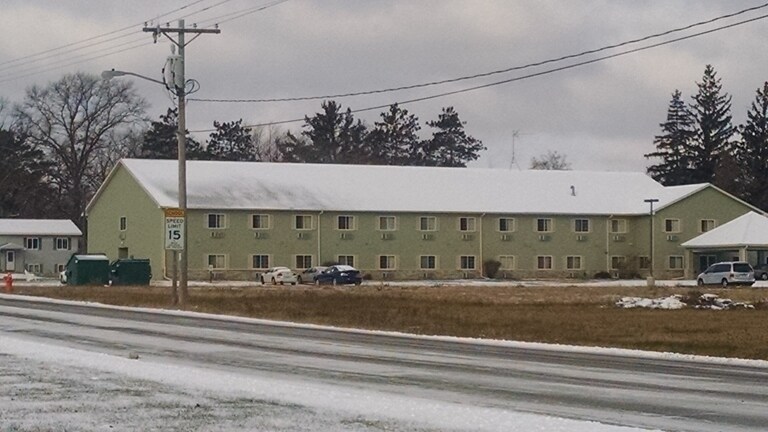 717 E Bannerman Ave, Redgranite, WI for sale Building Photo- Image 1 of 1