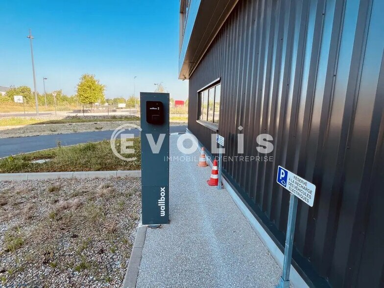 6 Rue Clément Ader, Brie-Comte-Robert for lease - Building Photo - Image 3 of 28