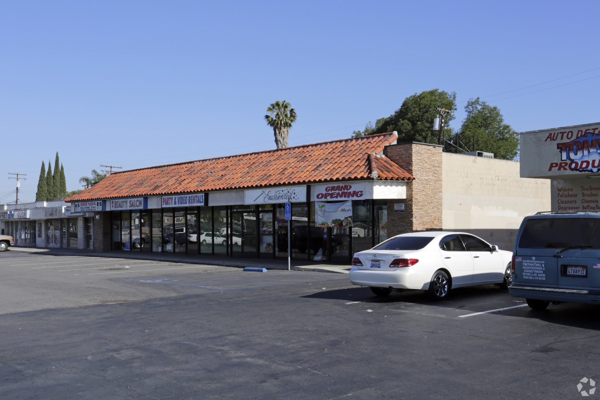 1851-1857 W Katella Ave, Anaheim, CA for lease Building Photo- Image 1 of 3