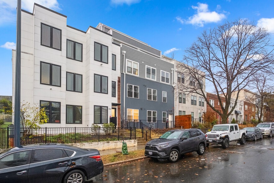 1810 I St NE, Washington, DC for sale - Building Photo - Image 2 of 17