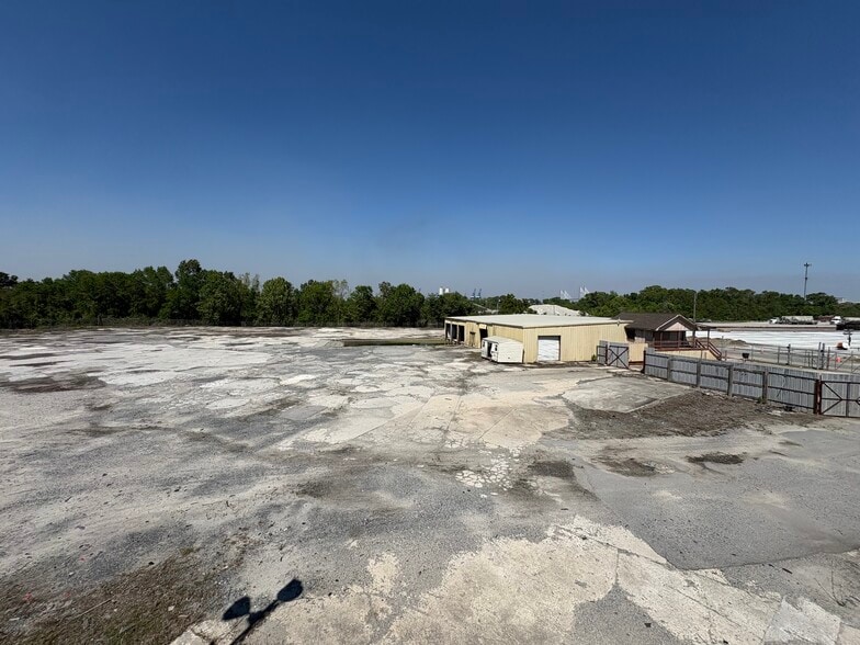 400 Magazine Ave, Savannah, GA for sale - Building Photo - Image 1 of 8