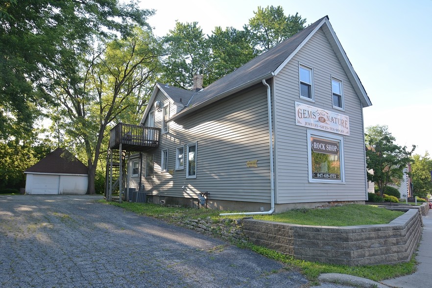 231 N Milwaukee Ave, Wheeling, IL for sale - Building Photo - Image 2 of 30