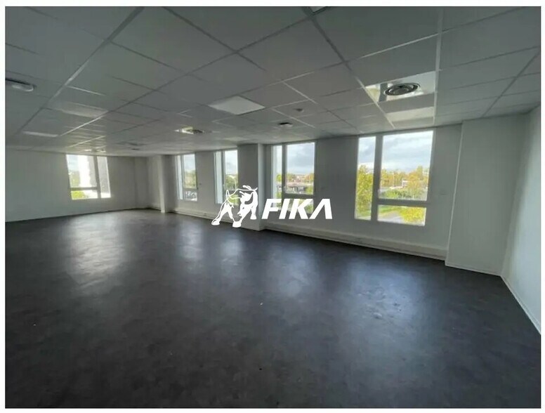 Office in Villenave-d'Ornon for sale - Interior Photo - Image 3 of 8