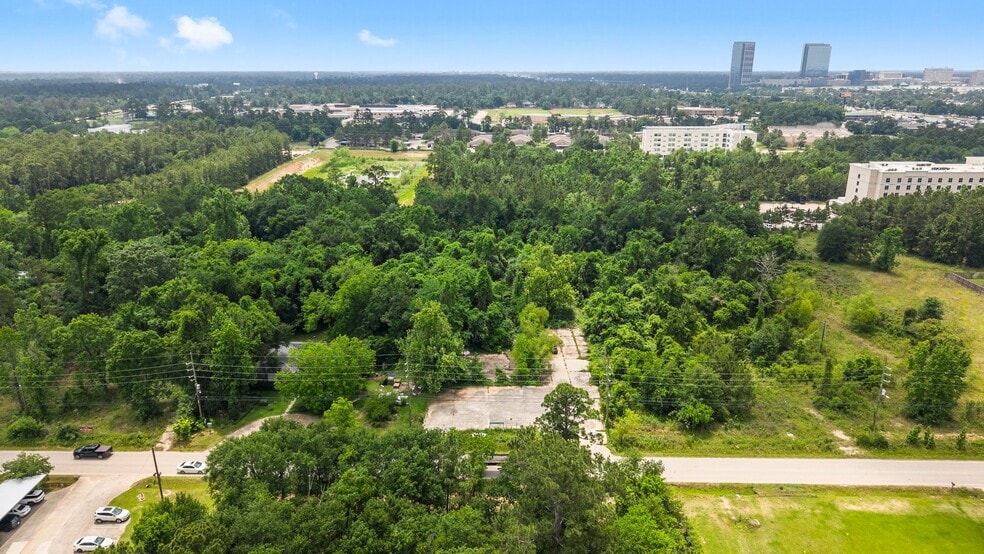 9058 Tamina Rd, Shenandoah, TX for sale - Building Photo - Image 3 of 27