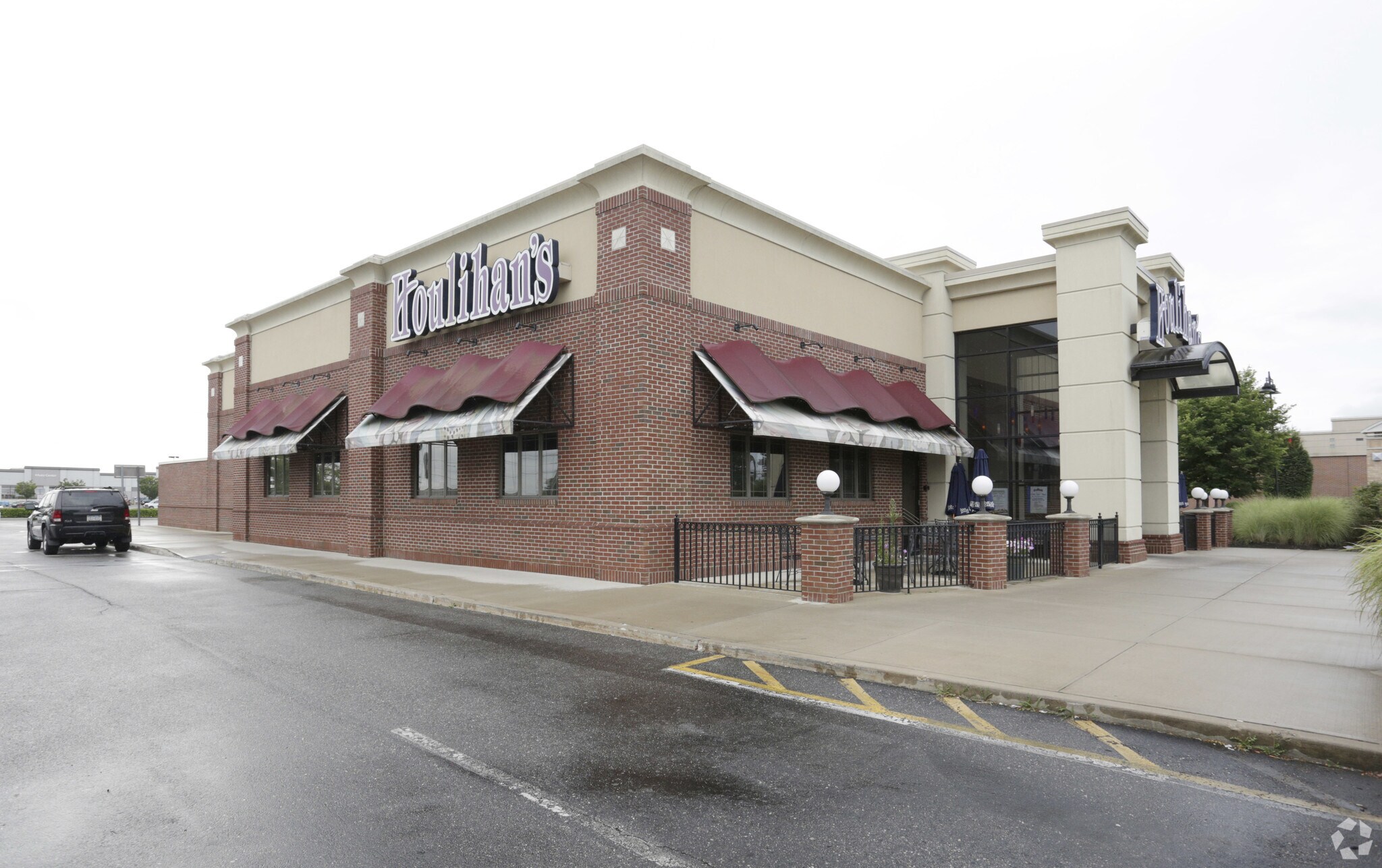 923 Broadhollow Rd, Farmingdale, NY 11735 Restaurant Pad at Republic