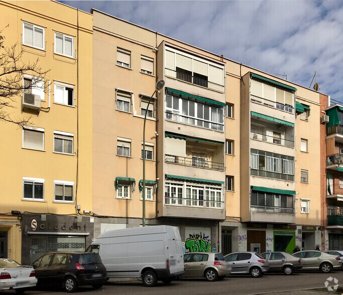 Avenida Ntra Señora de Valvanera, 96, Madrid, Madrid for sale - Building Photo - Image 2 of 2
