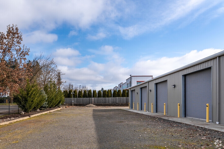 3124 Blossom Dr NE, Salem, OR for lease - Building Photo - Image 3 of 20