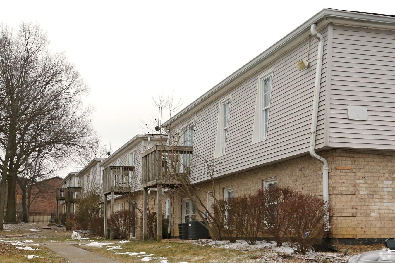 2400 Woodhill Dr, Lexington, KY 40509