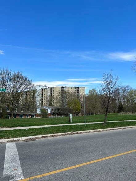 460 Sandringham Crescent, London, ON for sale - Building Photo - Image 1 of 1