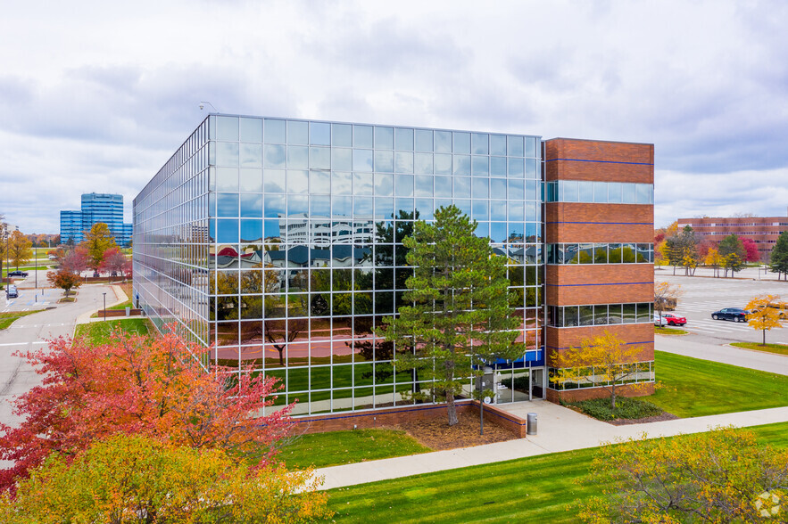 300 Galleria Officentre, Southfield, MI for lease - Building Photo - Image 3 of 20