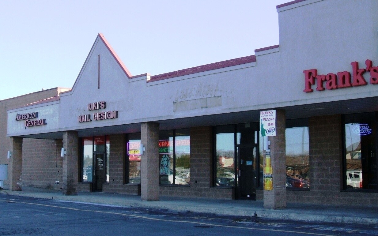 4712 Penn Ave, Sinking Spring, PA 19608