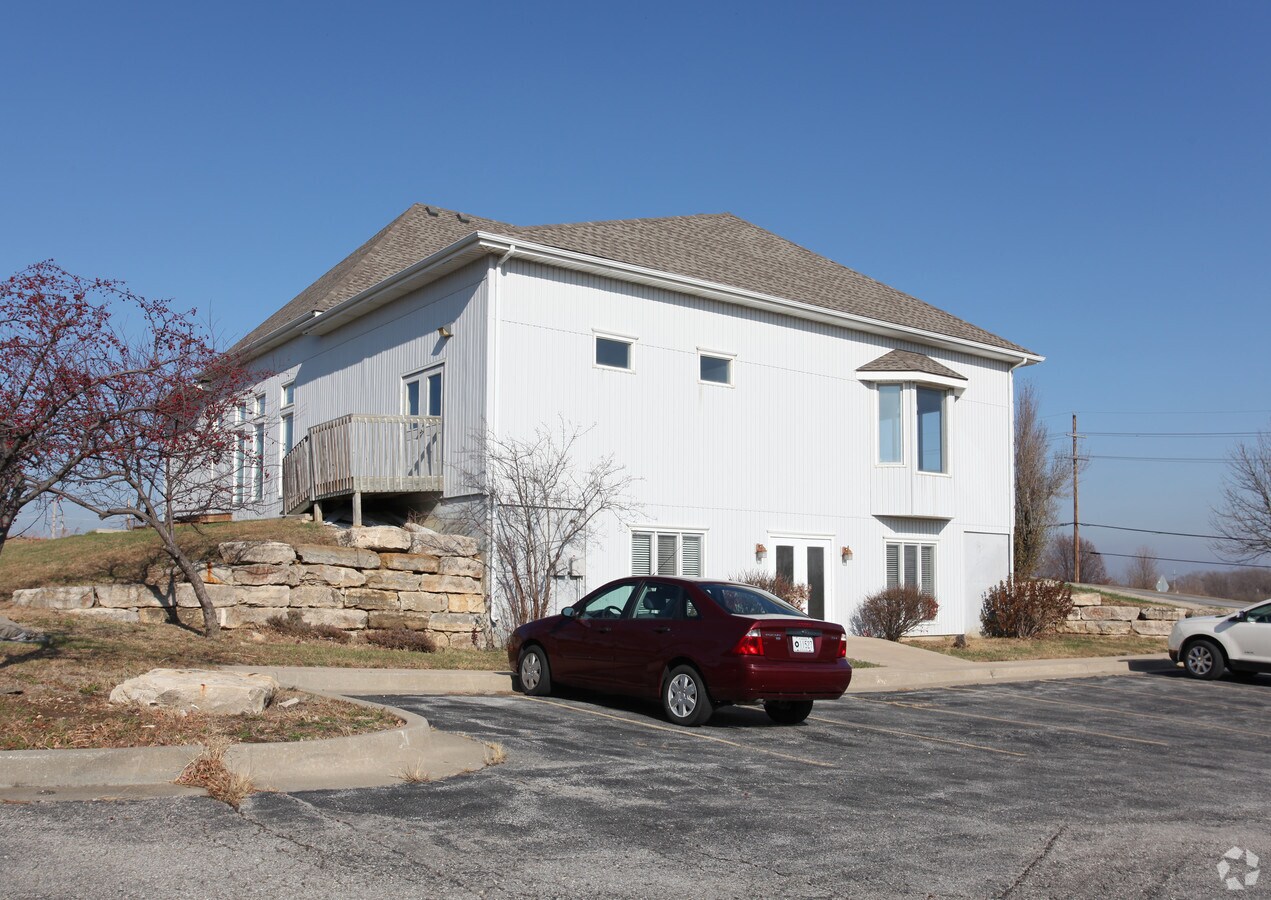 16010 Metcalf Ave, Stilwell, KS 66085 Property Record