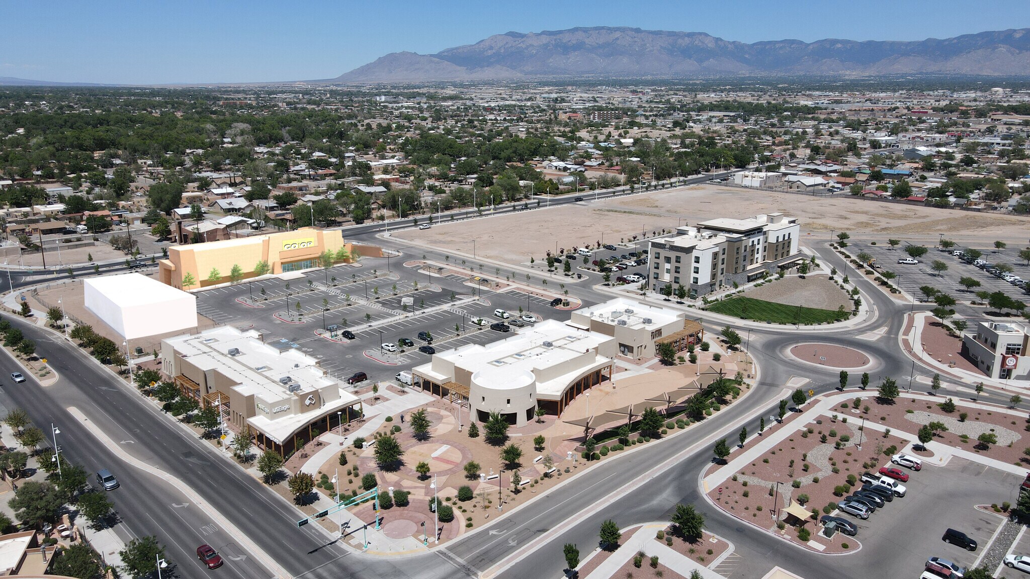 2400-12th-st-nw-albuquerque-nm-87104-avanyu-plaza-loopnet