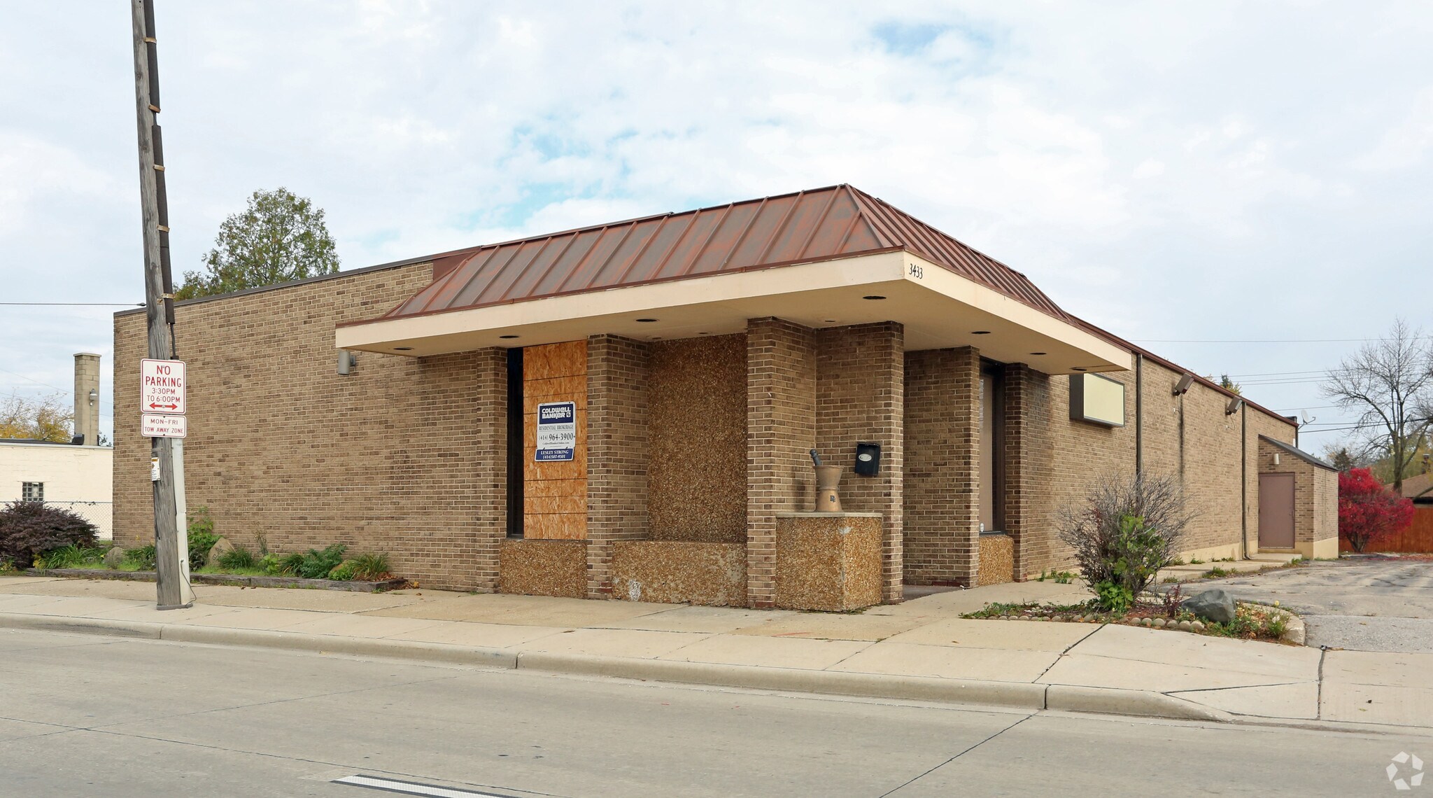 3433 Douglas Ave, Racine, WI for sale Primary Photo- Image 1 of 1