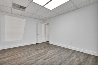 3721 W Michigan Ave, Lansing, MI for lease Interior Photo- Image 1 of 5