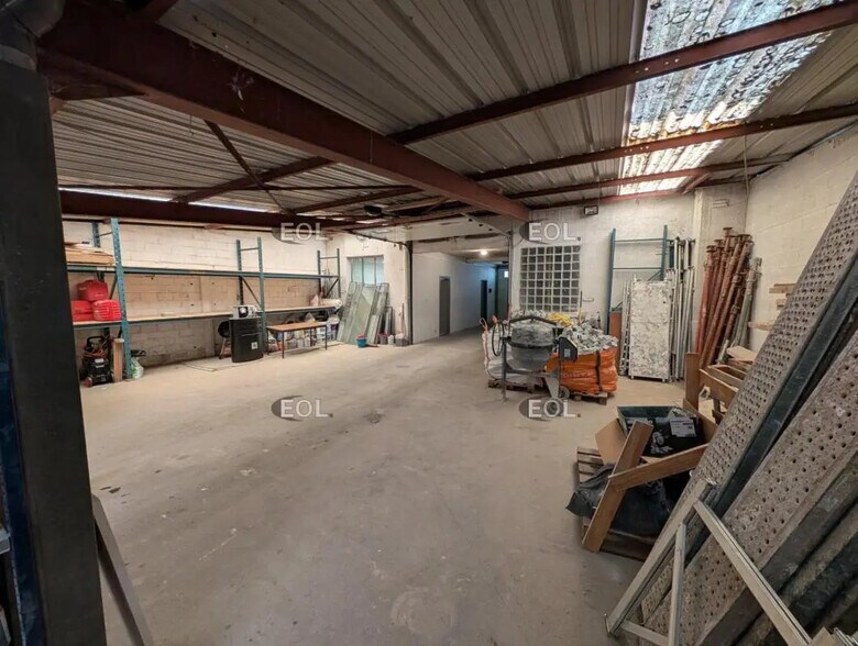 Flex in Vitry-sur-Seine for sale - Building Photo - Image 3 of 13