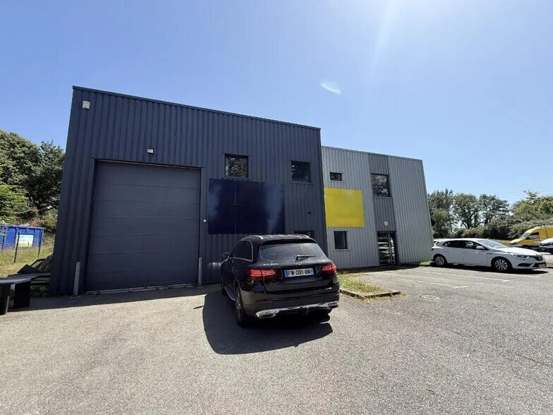 Flex in Saint-Avé for lease - Building Photo - Image 2 of 6