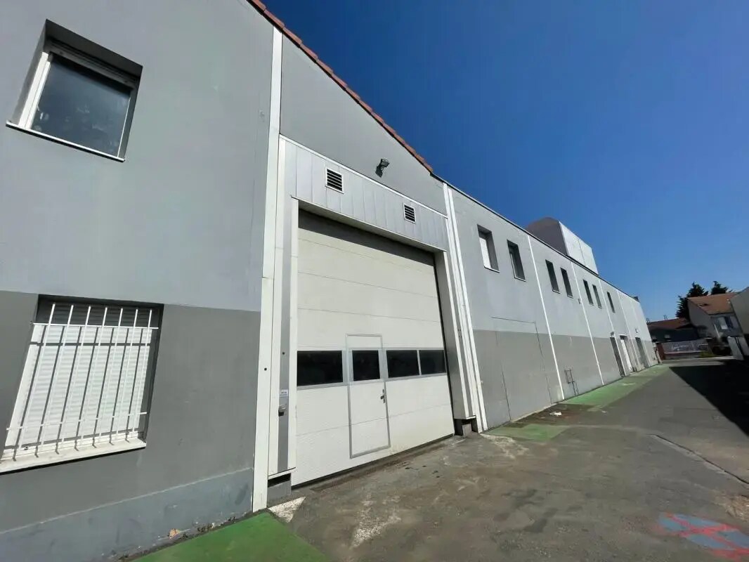 Flex in Chevilly-Larue for lease Building Photo- Image 1 of 6