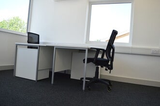 Arcany Rd, South Ockendon for lease Interior Photo- Image 2 of 4