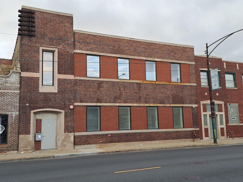 2711 N Pulaski Rd, Chicago, IL for sale - Building Photo - Image 1 of 1