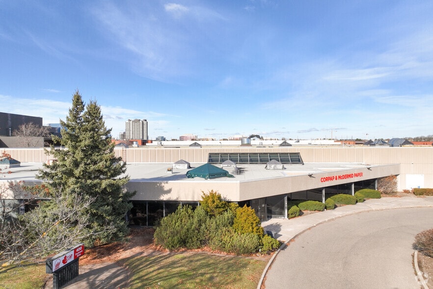 400 Cochrane Dr, Markham, ON for sale - Primary Photo - Image 1 of 1