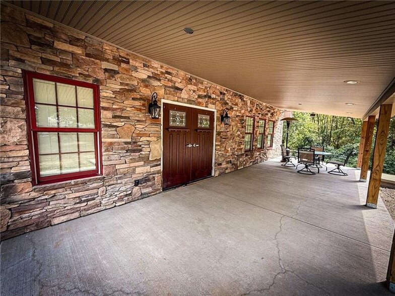 115 Dreher Farm Ln, Butler, PA for sale - Building Photo - Image 2 of 9