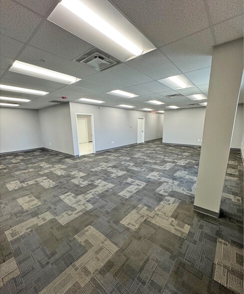 20801 Miles Rd, North Randall, OH for lease - Building Photo - Image 3 of 6