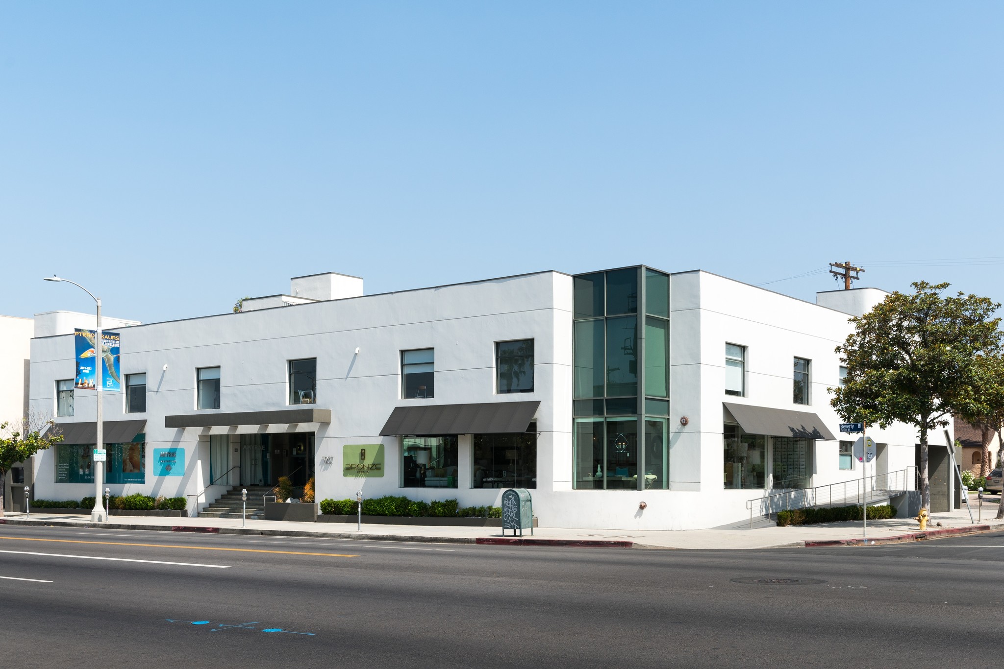 7257 Beverly Blvd, Los Angeles, CA for lease Building Photo- Image 1 of 8