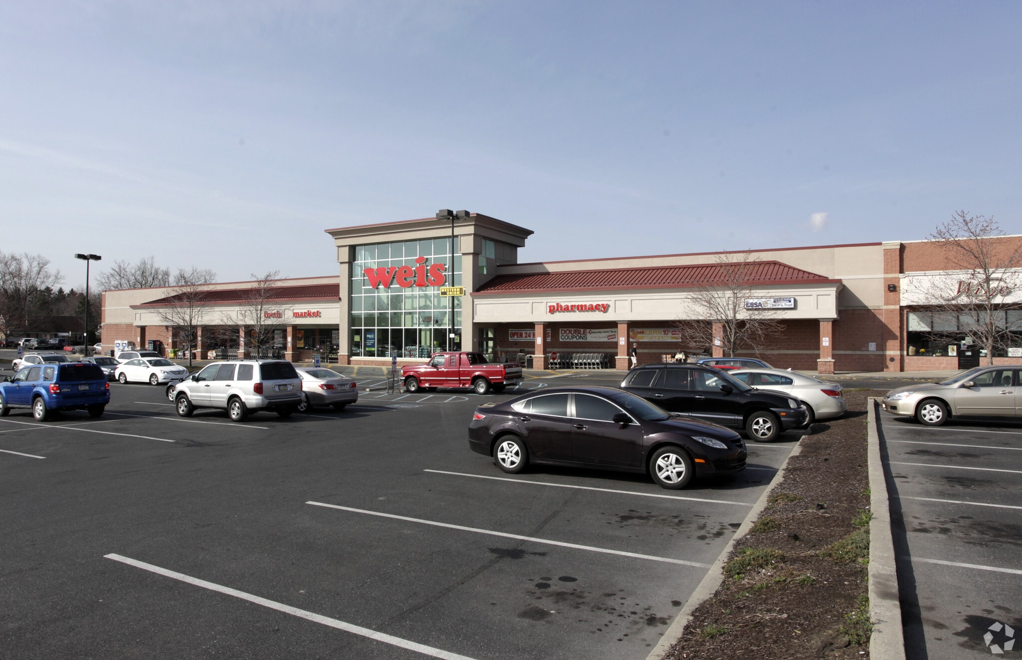 1500 N Cedar Crest Blvd, Allentown, PA 18104 Crest Plaza Shopping