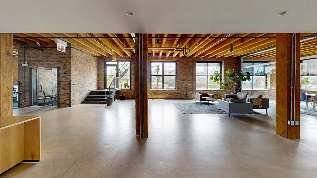 1500 W Carroll Ave, Chicago, IL for lease Building Photo- Image 1 of 10