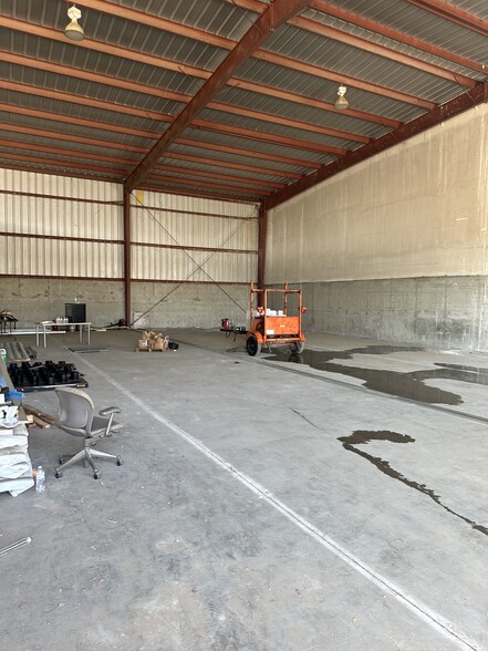 561 N American St, Shafter, CA for lease - Building Photo - Image 2 of 3