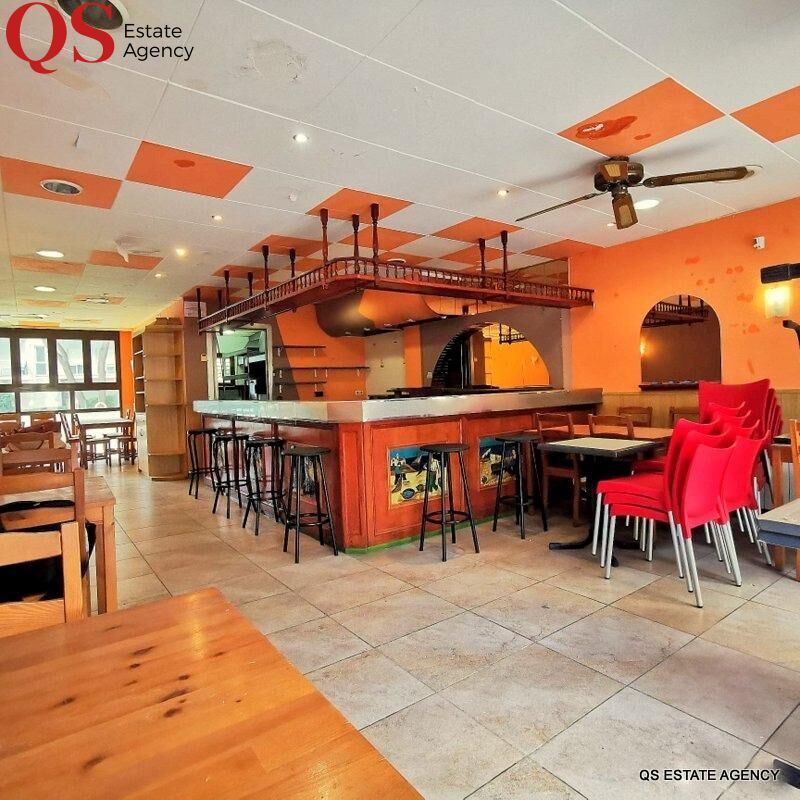 Blanes, GER 17300 - Unit Pta. 3 - - Interior Photo - Image 1 of 2