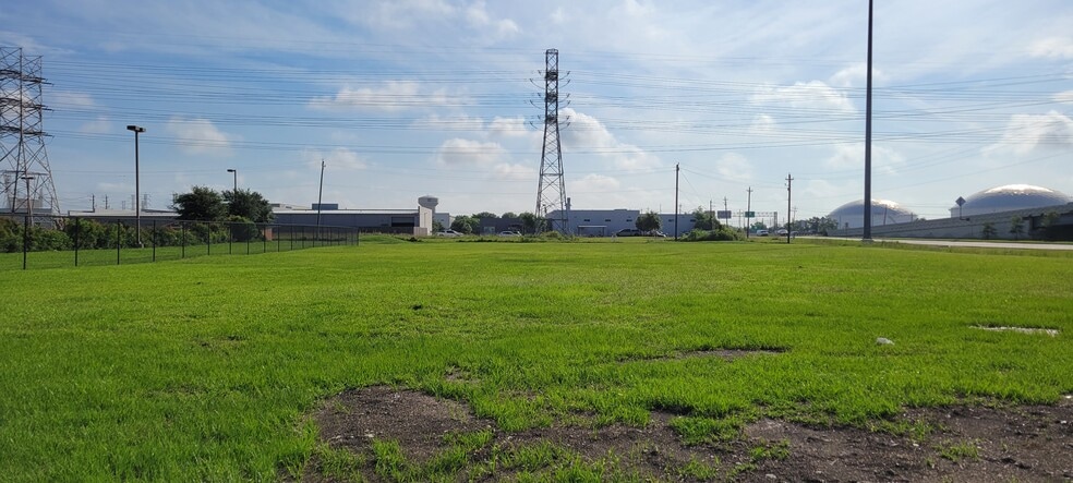 00 Kobayashi, Webster, TX for sale - Primary Photo - Image 1 of 6