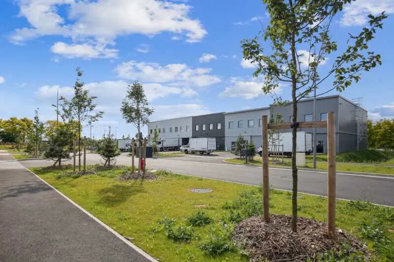 Flex in Roissy-en-France for lease - Building Photo - Image 2 of 14