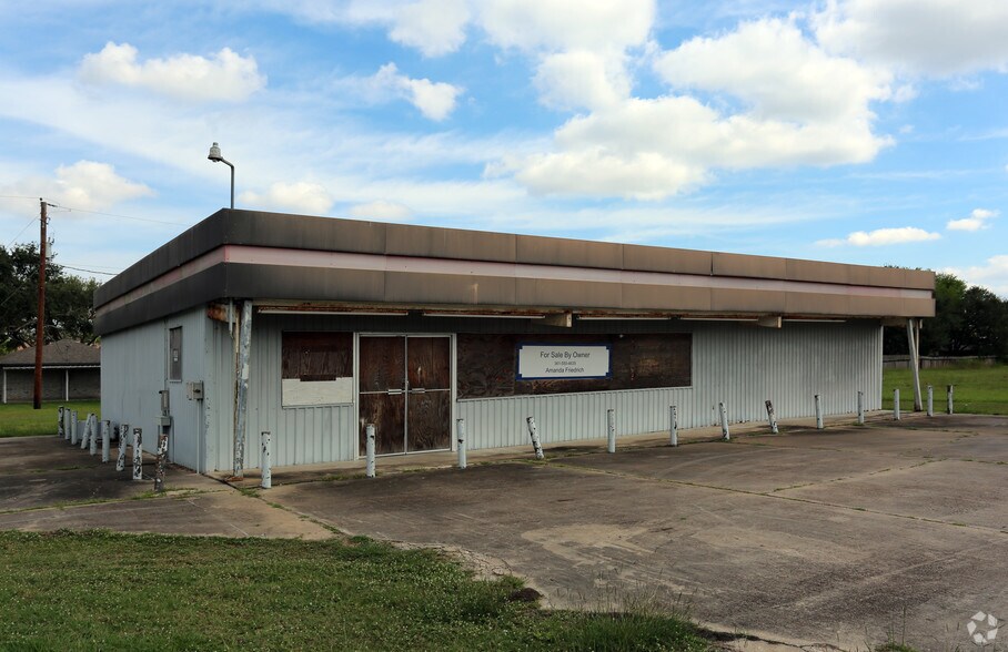 601 Apollo Dr, Edna, TX for sale - Primary Photo - Image 1 of 1