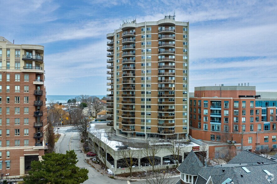 6 John St, Oakville, ON for lease - Building Photo - Image 2 of 19