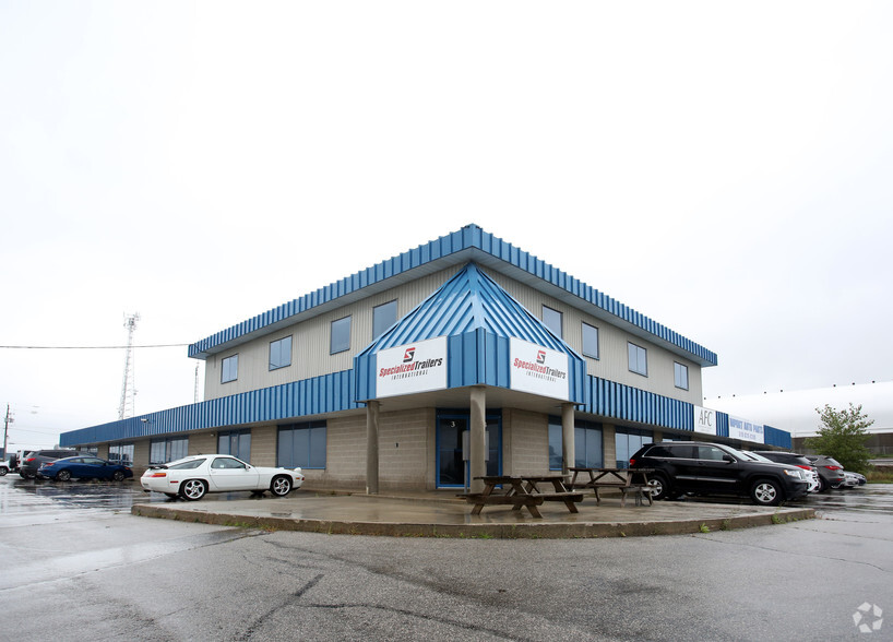 218 Boida Ave, North Dumfries, ON for lease - Primary Photo - Image 1 of 3